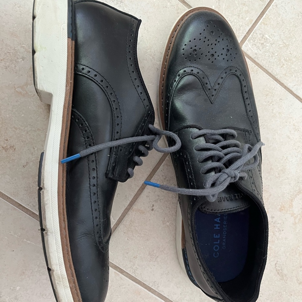 Cole Han’s dress shoes size 10.5